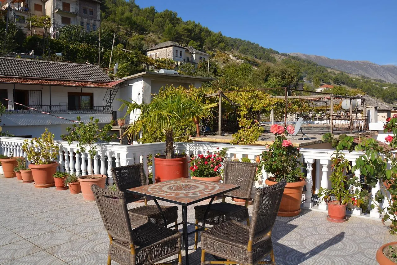 Guest House Memushi Gjirokaster 0*,  Albania