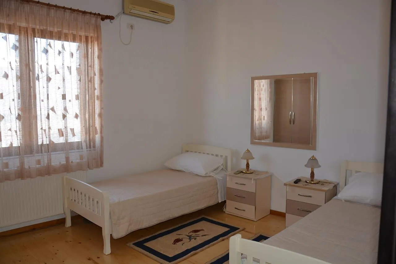Guest House Memushi Gjirokaster 0*,